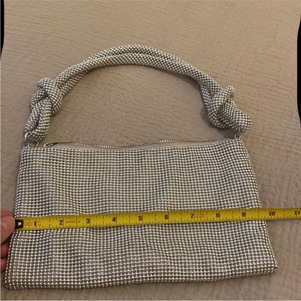 JEWEL BADGLEY MISCHKA BEAUTIFUL SILVER BAG . Perfect for evening party. New . - Picture 4 of 7